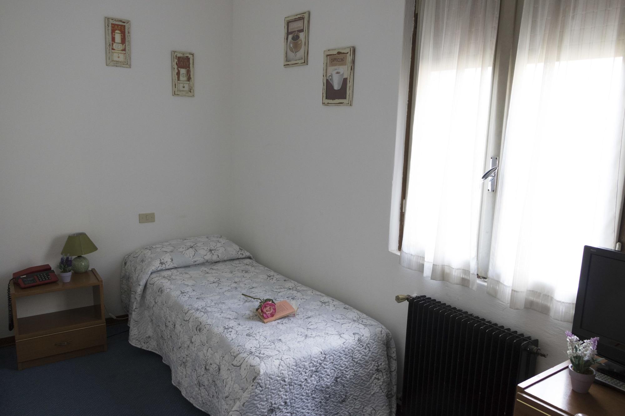Hotel Primavera Desenzano del Garda Buitenkant foto