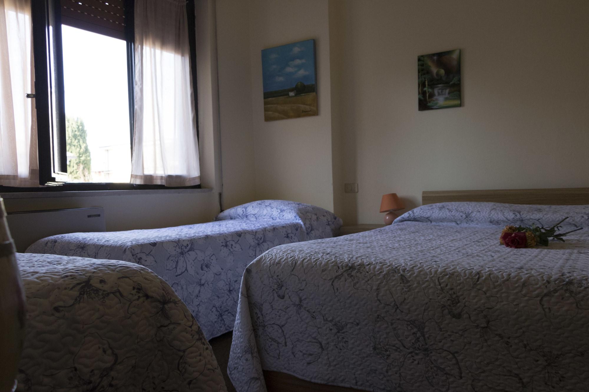 Hotel Primavera Desenzano del Garda Buitenkant foto