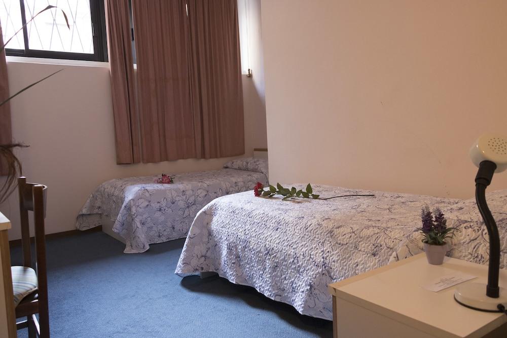 Hotel Primavera Desenzano del Garda Buitenkant foto