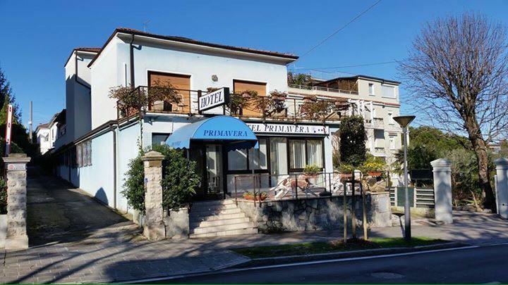Hotel Primavera Desenzano del Garda Buitenkant foto