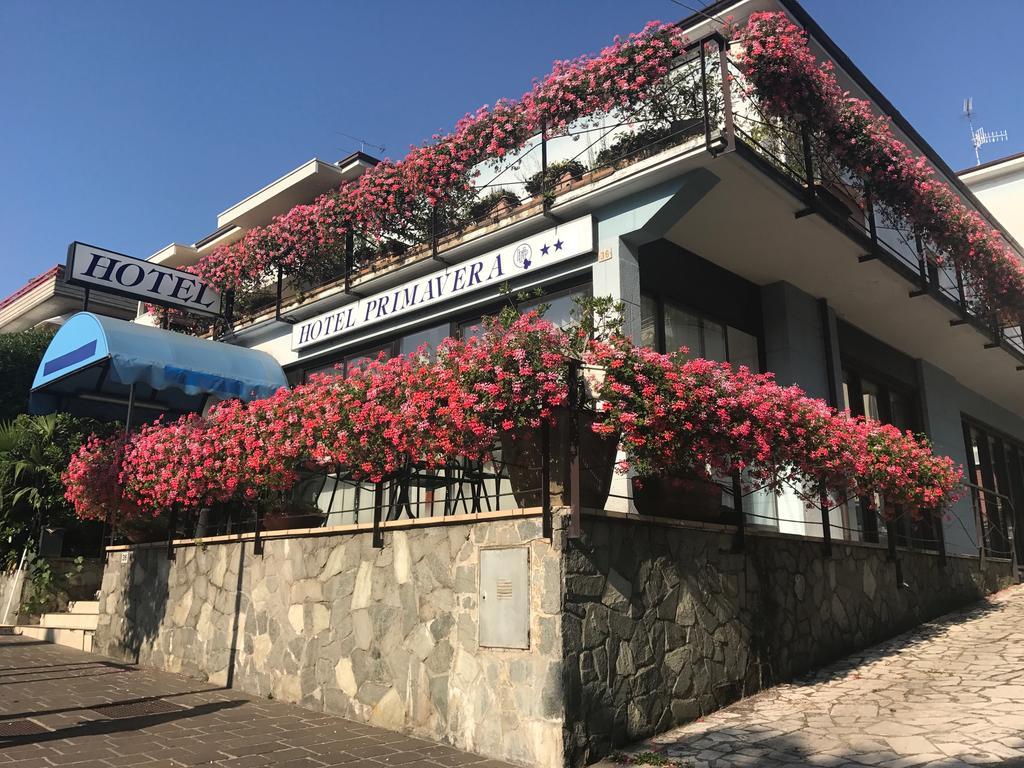 Hotel Primavera Desenzano del Garda Buitenkant foto