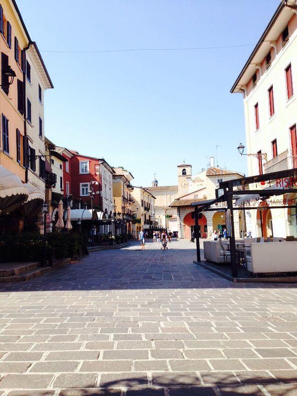 Hotel Primavera Desenzano del Garda Buitenkant foto