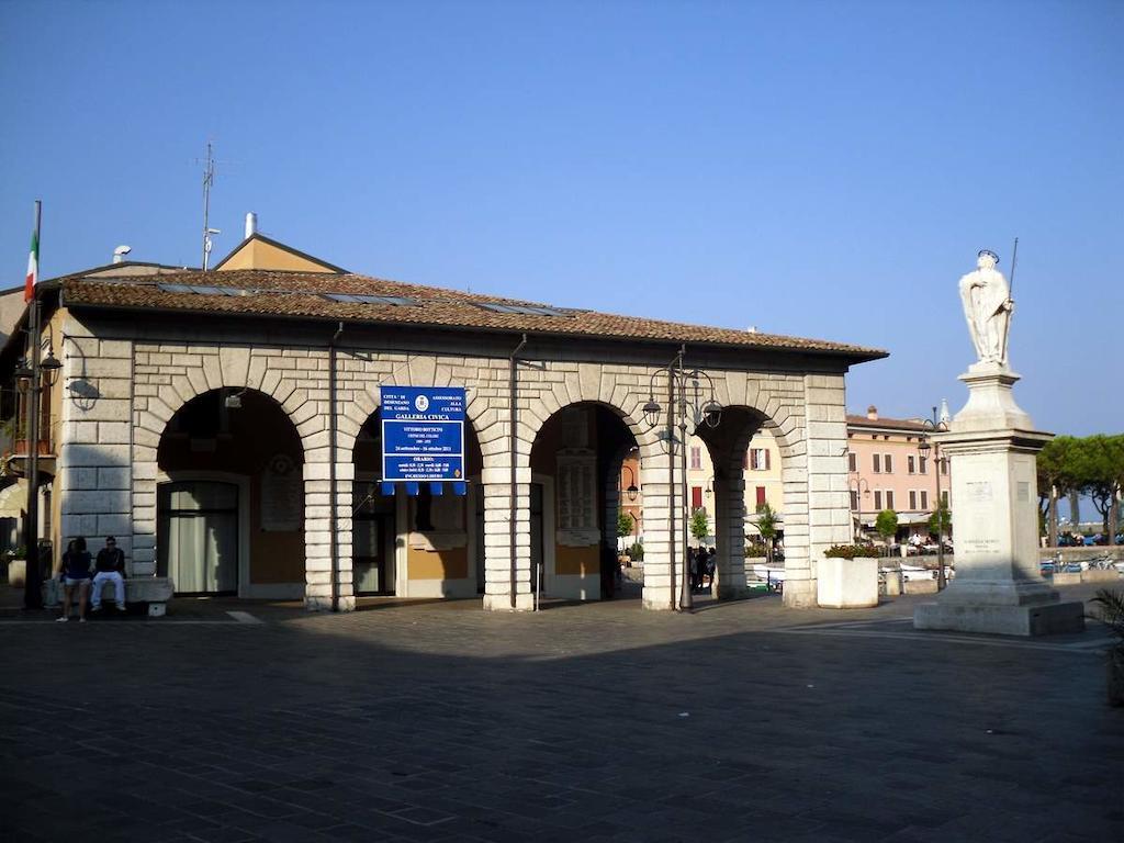 Hotel Primavera Desenzano del Garda Buitenkant foto
