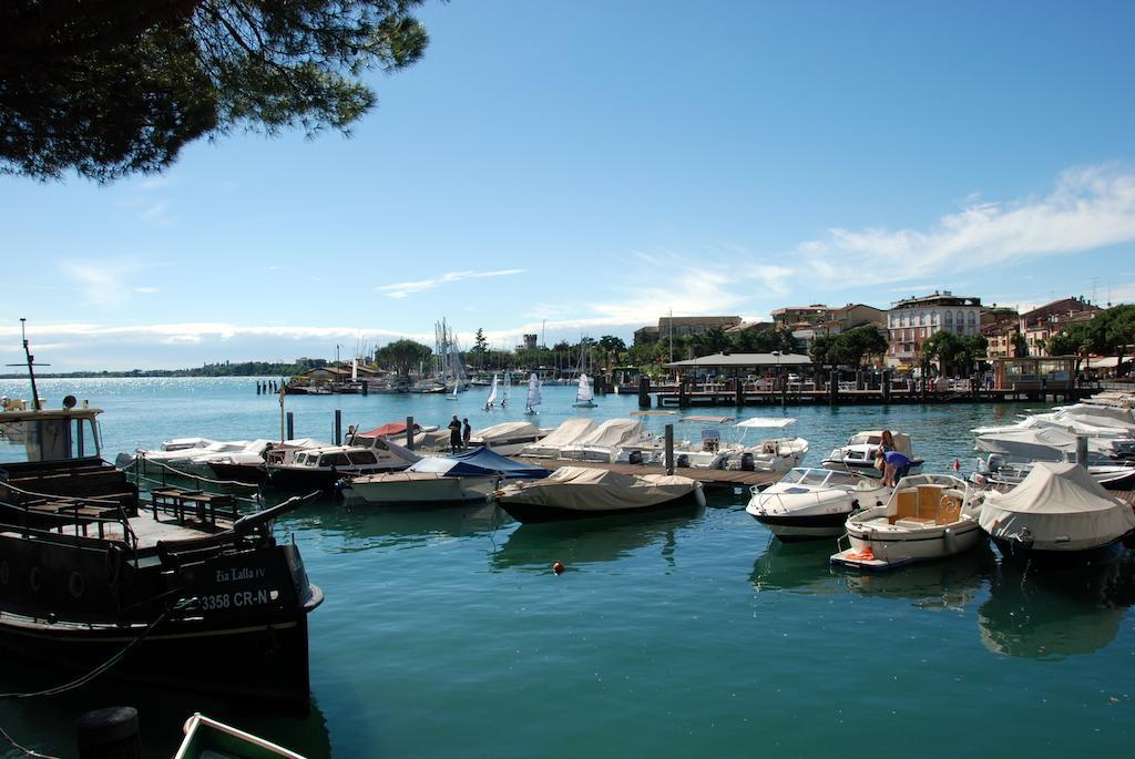 Hotel Primavera Desenzano del Garda Buitenkant foto