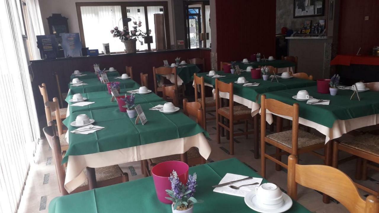 Hotel Primavera Desenzano del Garda Buitenkant foto