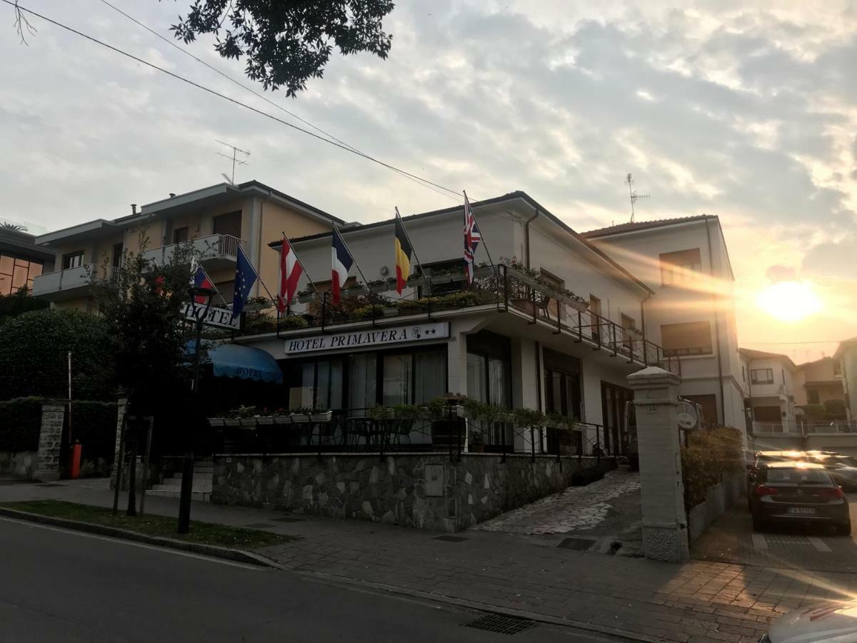 Hotel Primavera Desenzano del Garda Buitenkant foto
